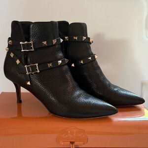 Valentino Rockstud leather bootie - 37.5